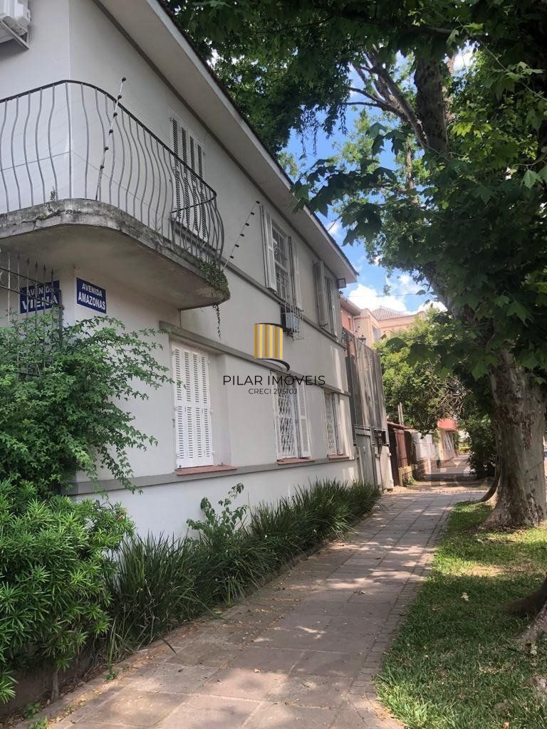 Sobrado 6 dormitórios no bairro São Geraldo