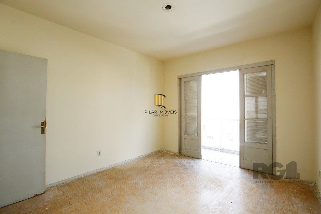 Vendo excelente cobertura com vista cinematografia, no Bairro Floresta.