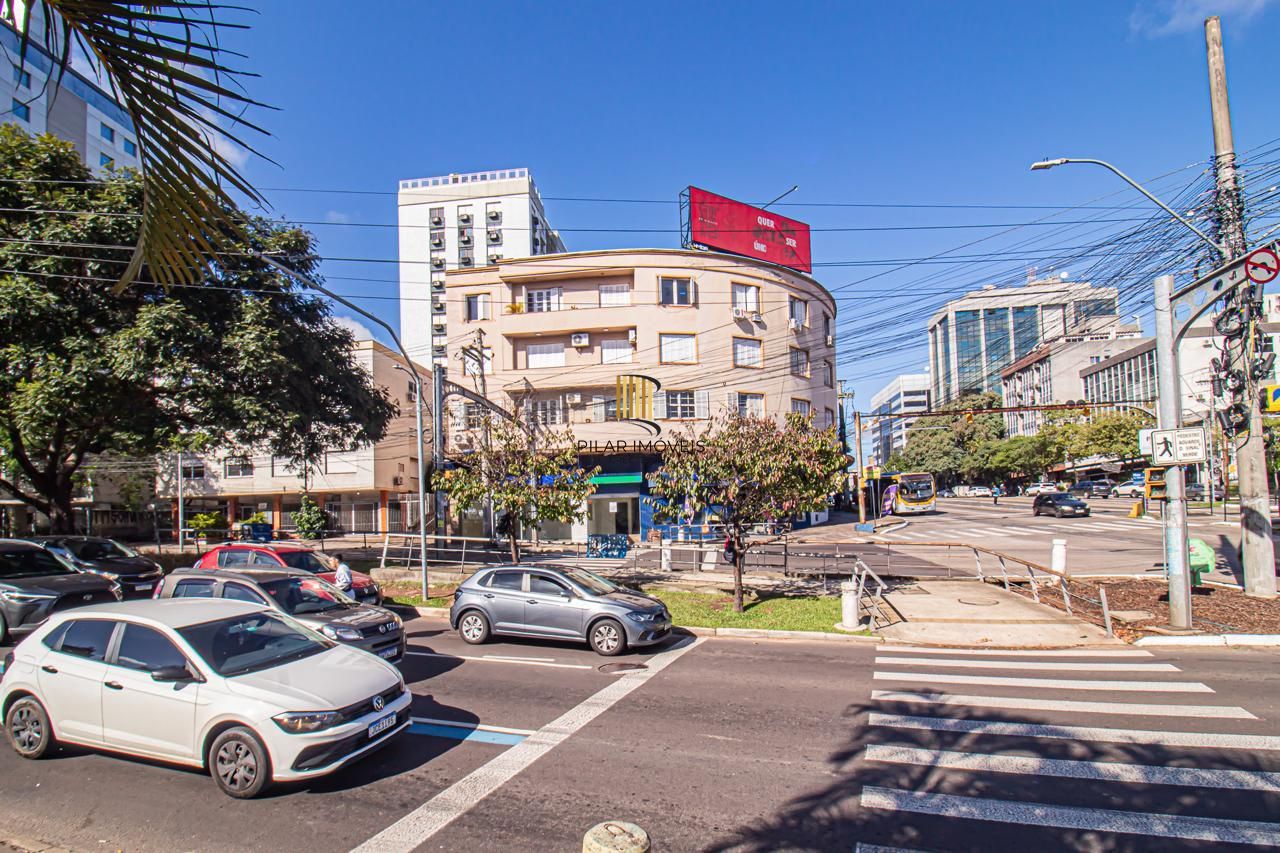 Apartamento à Venda 3 dorm. Vaga de garagem em ótima localização, Boa Vista POA