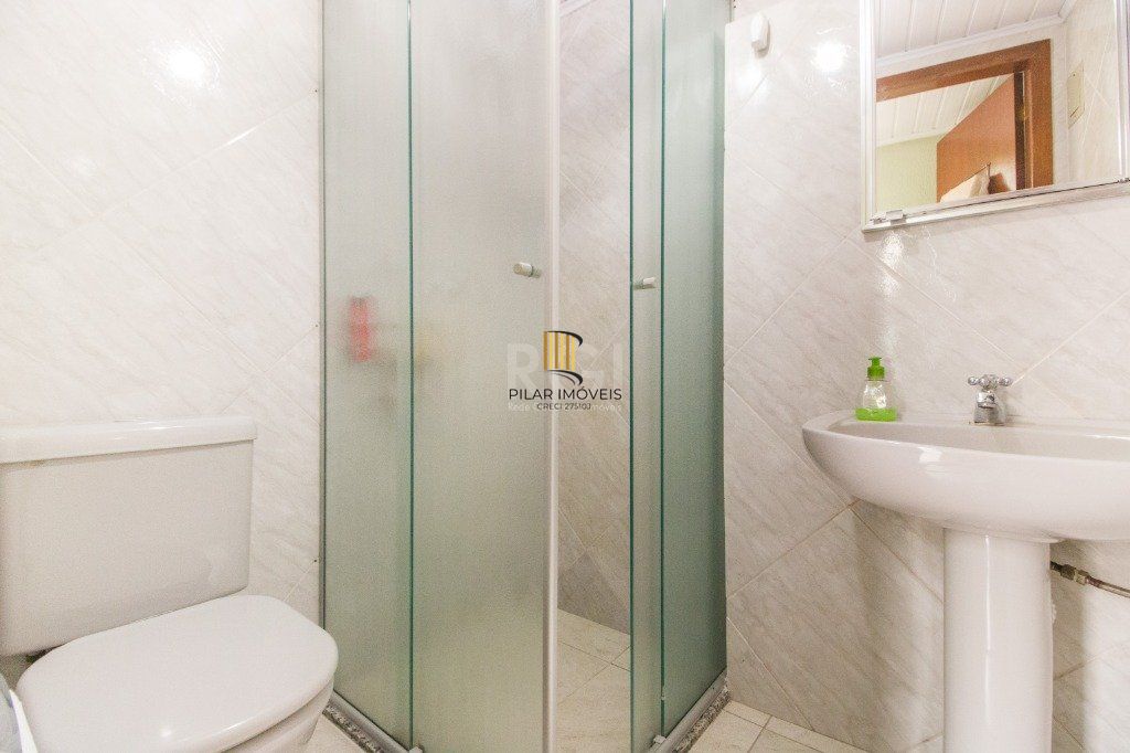 Casa para Venda - 380.83m², 5 dormitórios, sendo 1 suites, 2 vagas - Glória