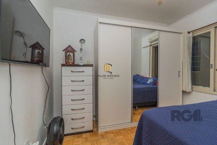 Apartamento 02 dormitórios no Bairro Centro Histórico  de Porto Alegre.