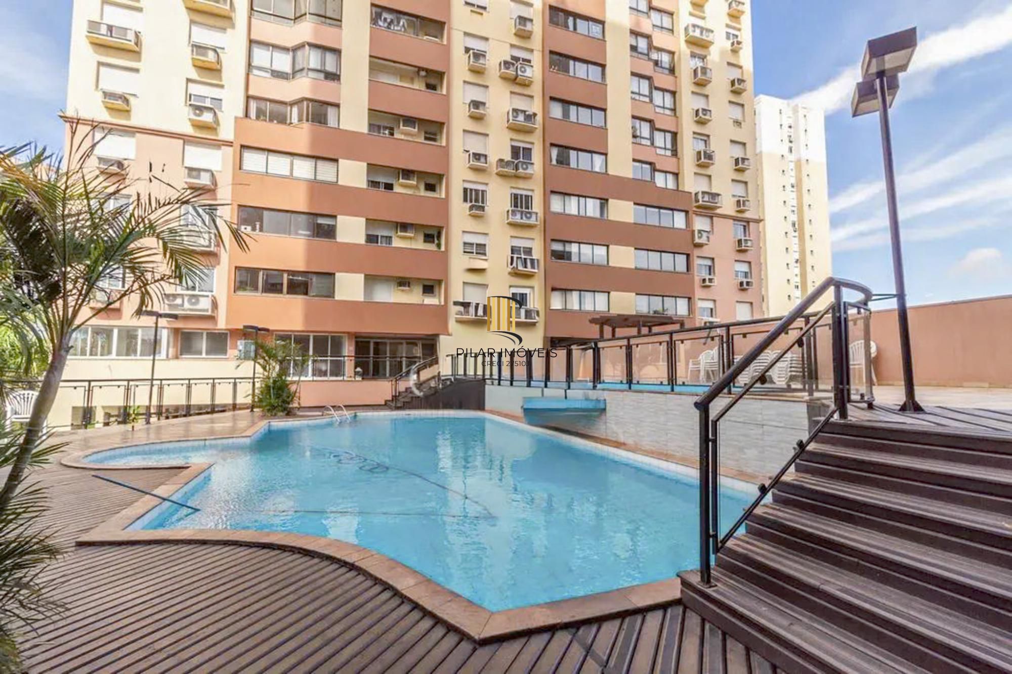 Apartamento 03 quartos com suite e garagem para 02 carros.