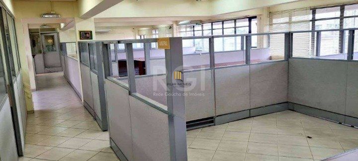 Prédio Comercial no bairro Floresta