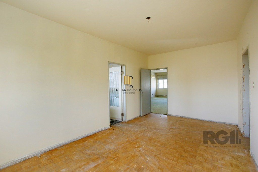 Vendo excelente cobertura com vista cinematografia, no Bairro Floresta.