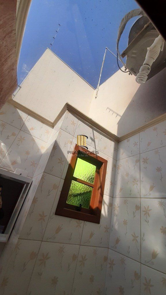 Casa para Venda - 98m², 3 dormitórios, sendo 1 suites, 1 vaga - Jardim Algarve
