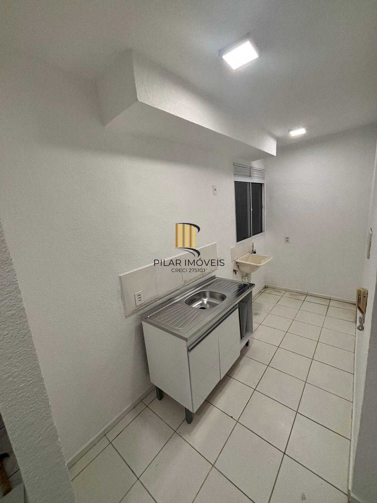 Apartamento 2 dormitórios no bairro Mário Quintana