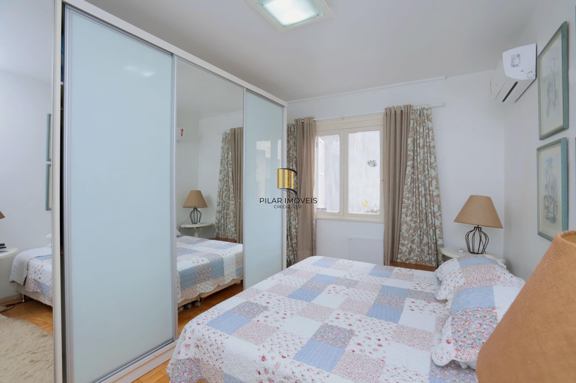 Apartamento 5 dormitórios no bairro Bom Fim