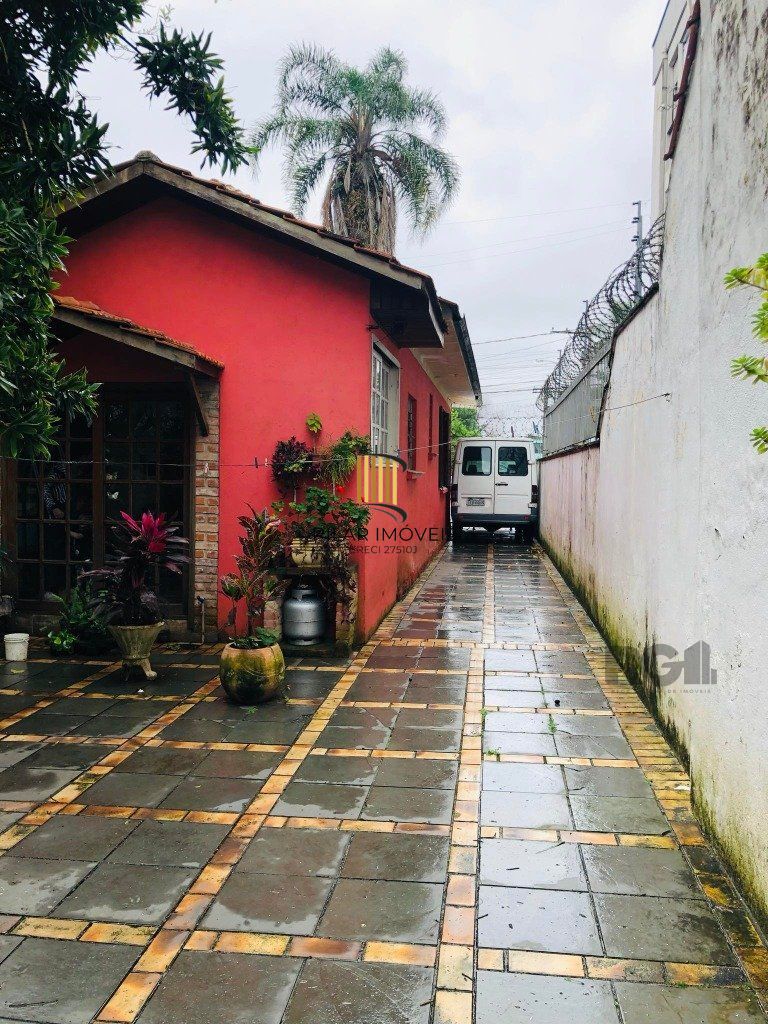 Casa 4 dormitórios no bairro São João