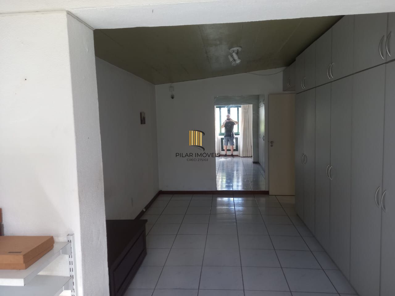Casa à Venda no Sarandi com 3 Dormitórios, Suíte, 3 vagas Financiamento Bancário