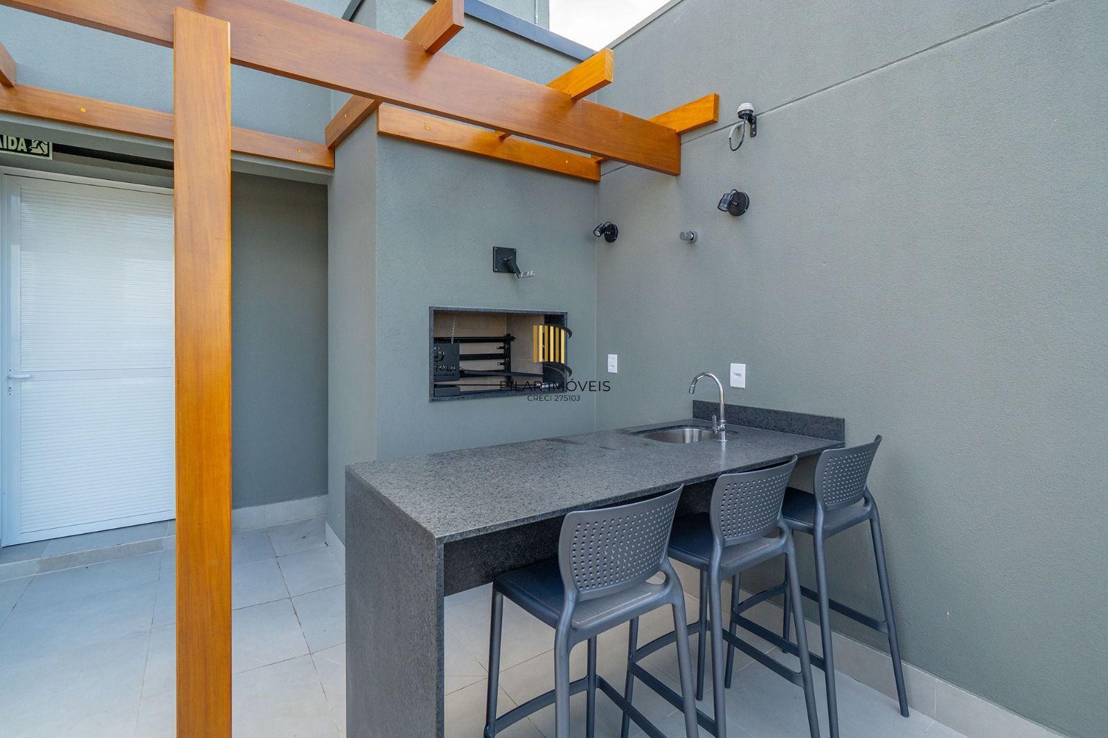 Garden Novo e Semi Mobiliado com Móveis Planejados | 3 Quartos | 2 Banheiros sendo 1 Suíte | Vaga Dupla Coberta | Jardim Itu – Porto Alegre