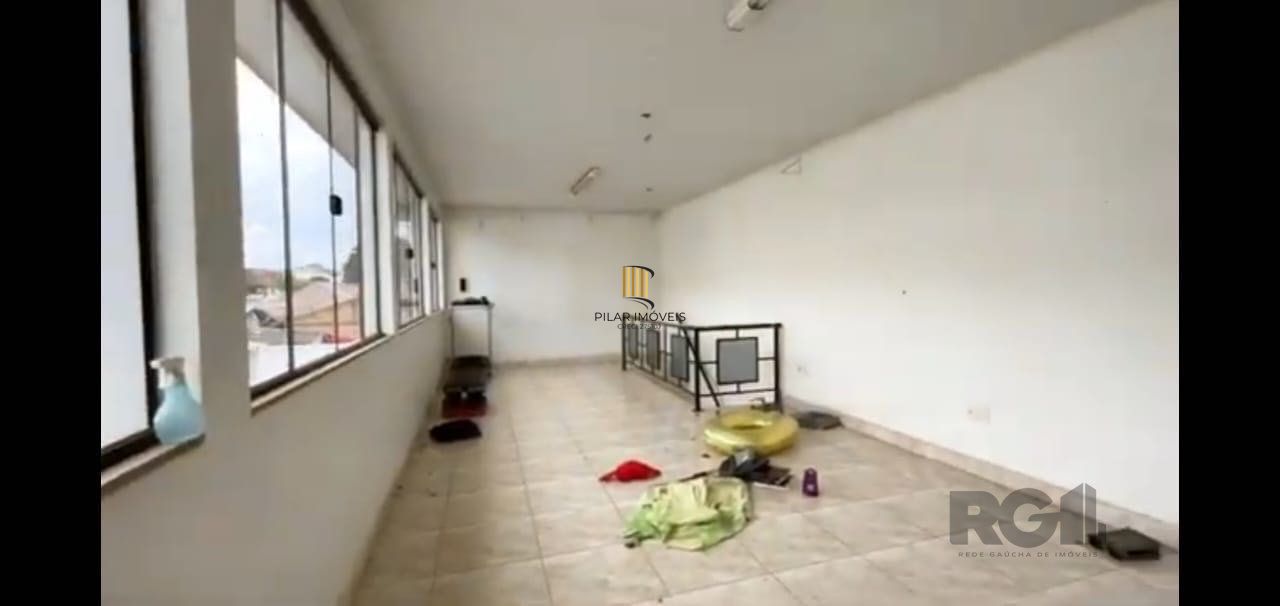 Excelente casa de 70m² com 3 dormitórios no bairro Sarandi. 