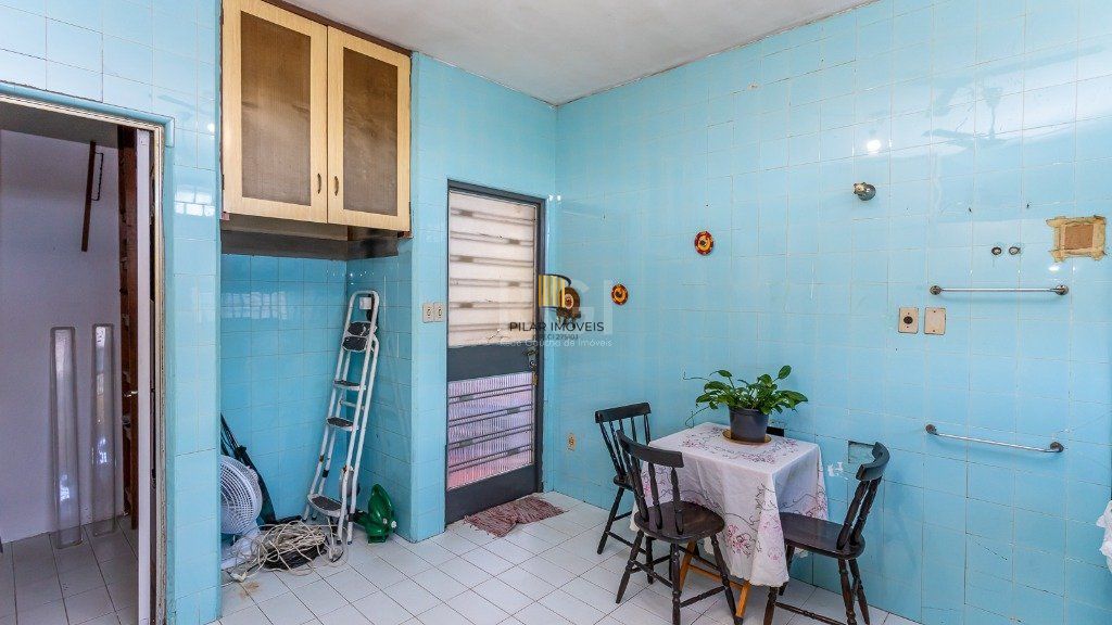 Casa 5 dormitórios no bairro Santa Tereza