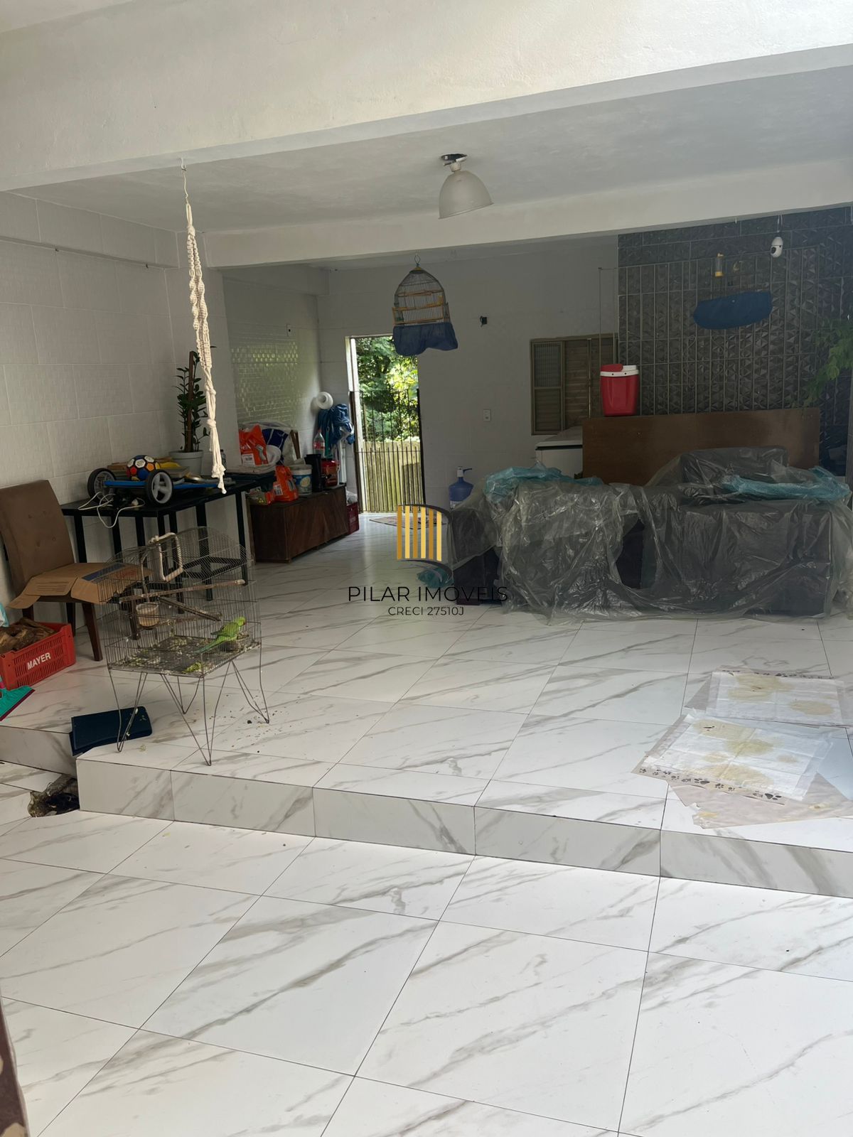 Vendo casa com piscina na Lomba do Pinheiro