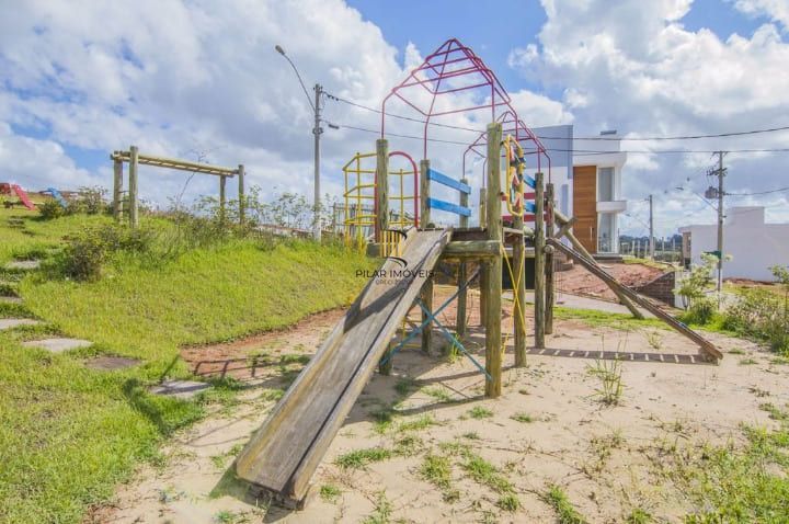 Casa de Condomínio 3 dormitórios no bairro Mário Quintana