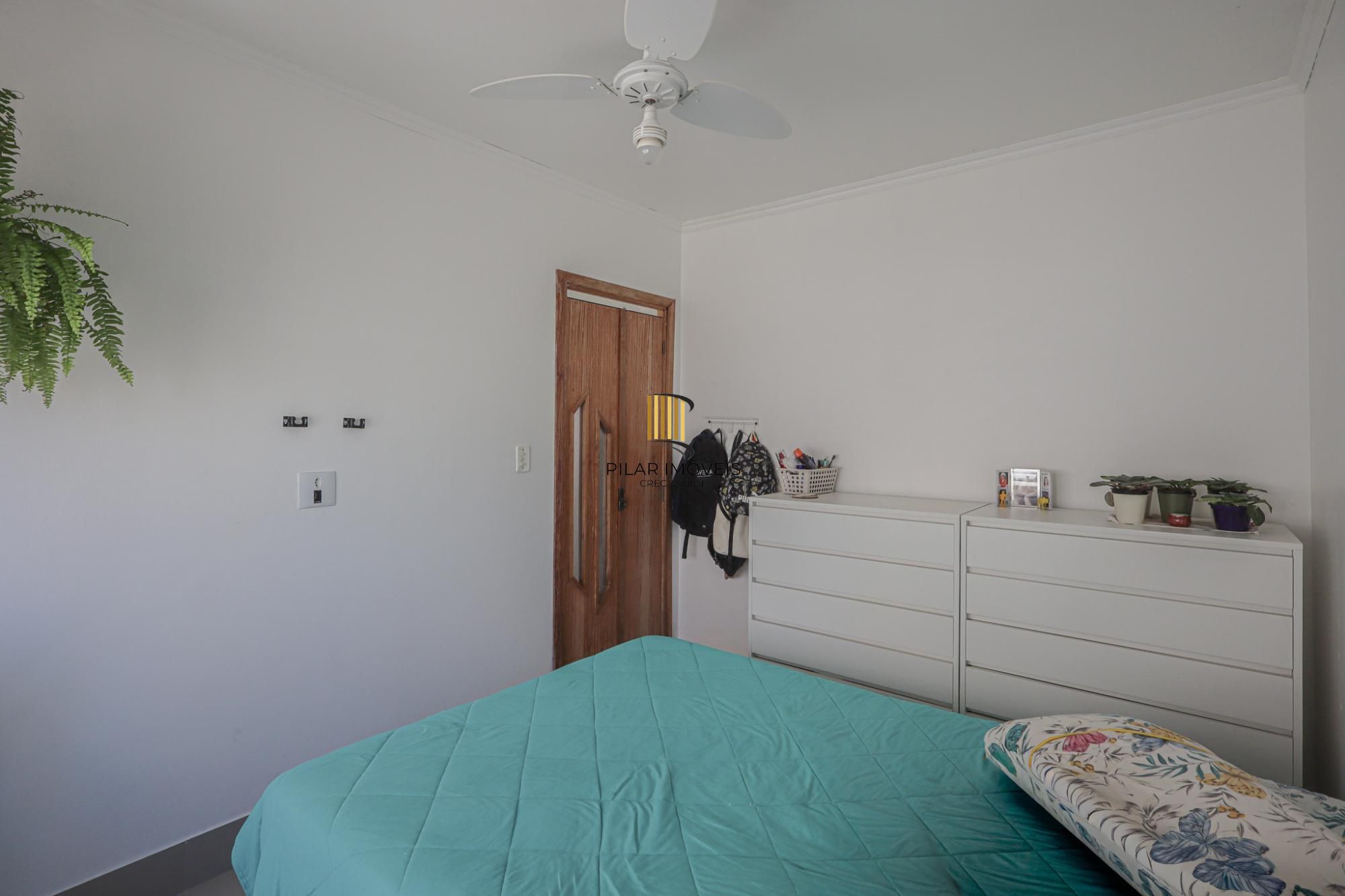 Apto 01 quarto todo reformado no bairro Floresta Porto Alegre/RS