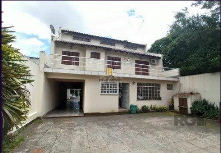 Casa de Luxo no Teresópolis - 6 Quartos e Espaço para Festas!