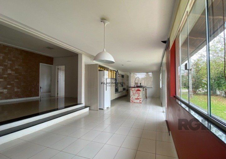 Casa de 4 dormitórios com piscina em Eldorado do Sul