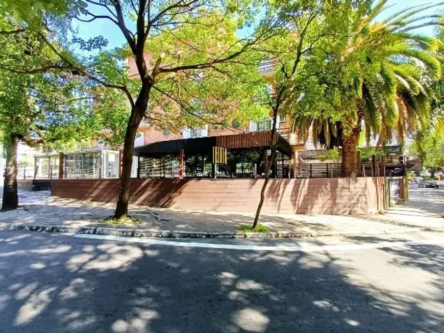 LOJA NO MOINHOS DE VENDO JUNTO AO PARCÃO