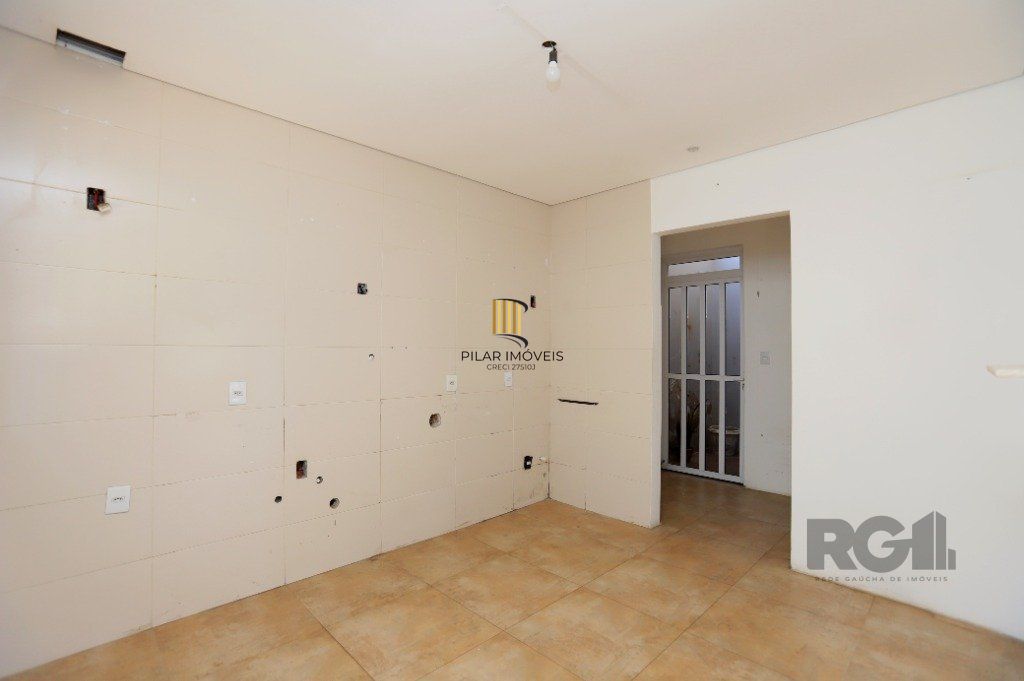 Casa 3 dormitórios no bairro Passo da Areia