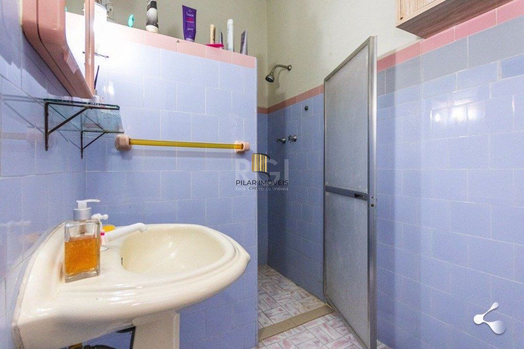 Casa para Venda - 221m², 4 dormitórios, sendo 1 suites, 2 vagas - São Geraldo