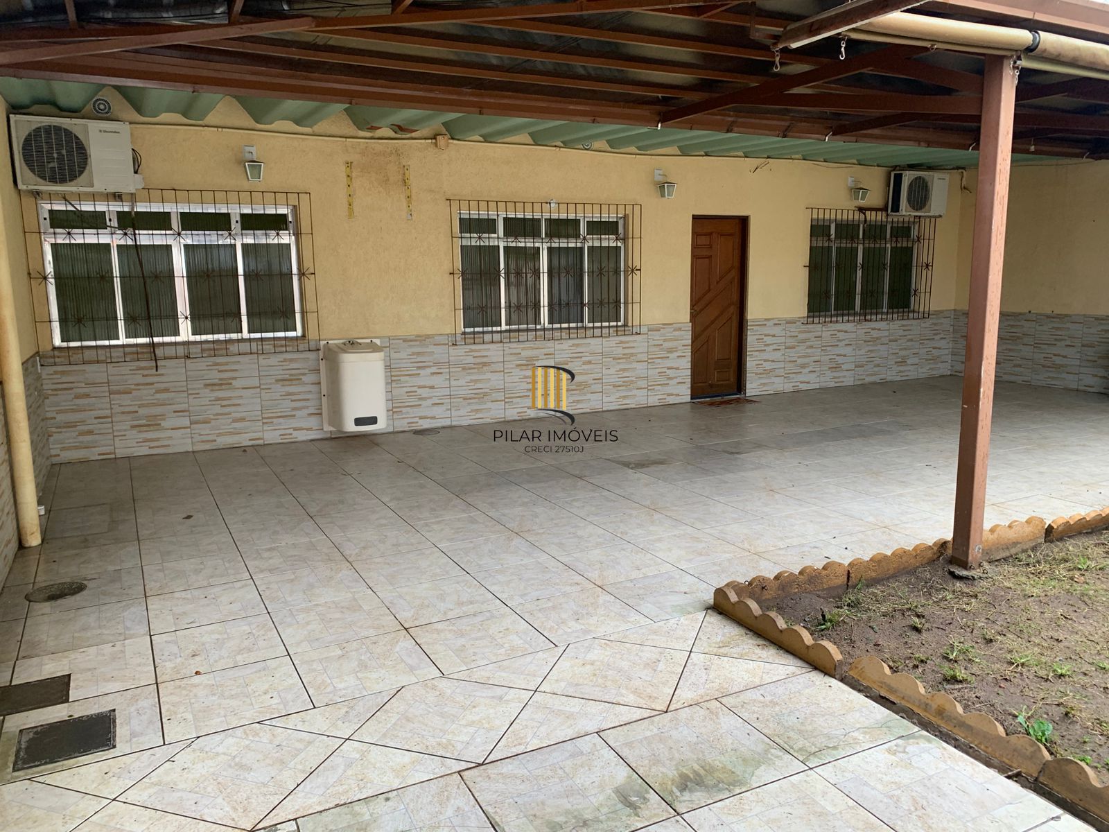 Casa para Venda - 55m², 3 dormitórios, 2 vagas - Rio Branco