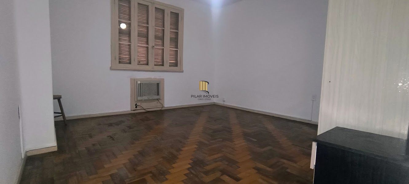 Apartamento mobiliado, 3 dormitórios, 92m²,  Bairro Centro Histórico Porto Alegre