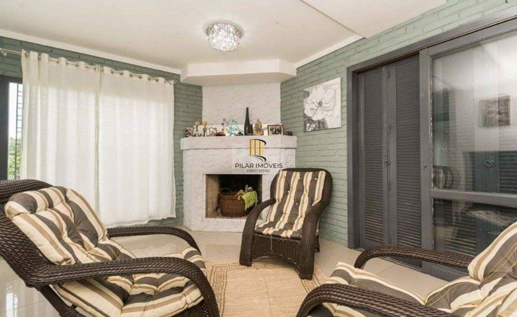 Casa Condominio para Venda - 180m², 3 dormitórios, sendo 2 suites, 3 vagas - Vila Nova