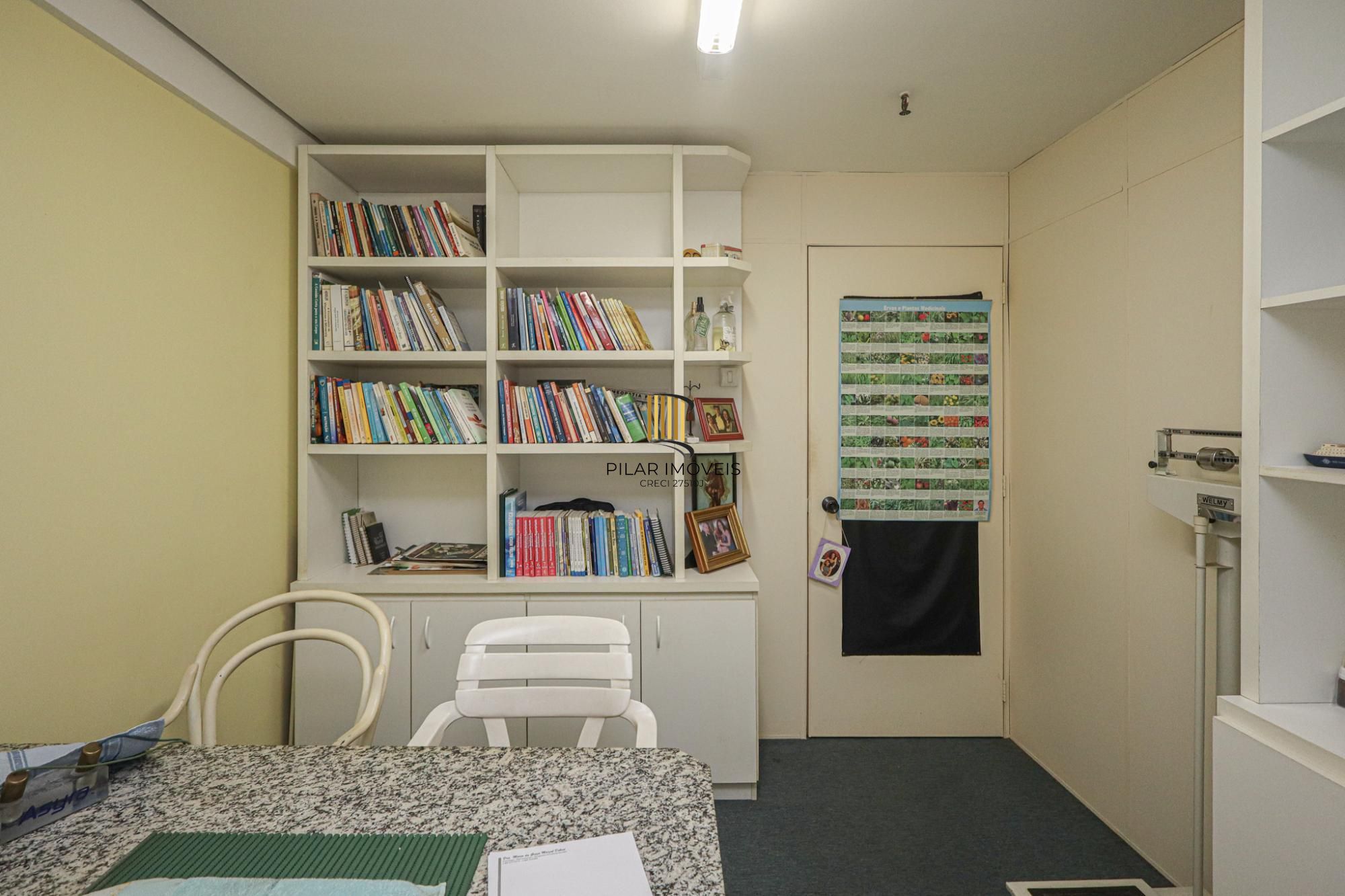 Sala comercial - com portaria / recepção e elevador semimobiliado