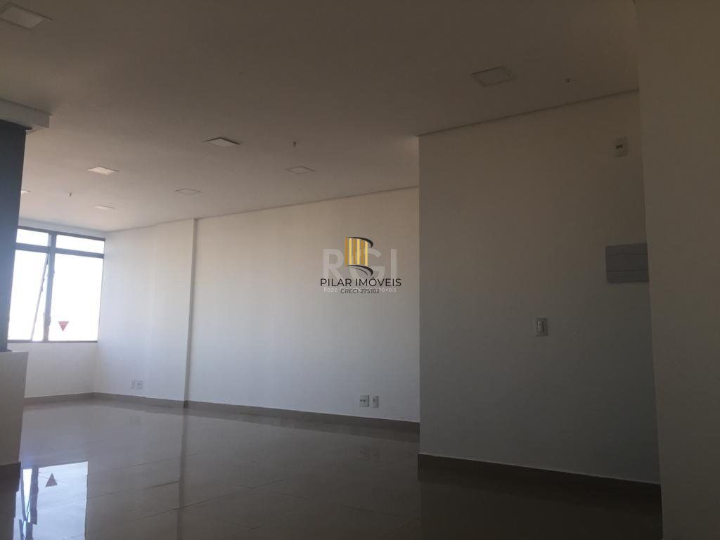 vende excelente sala comercial no 08º andar, com 45,13m² de área privativa, e 47,86m2 de área total