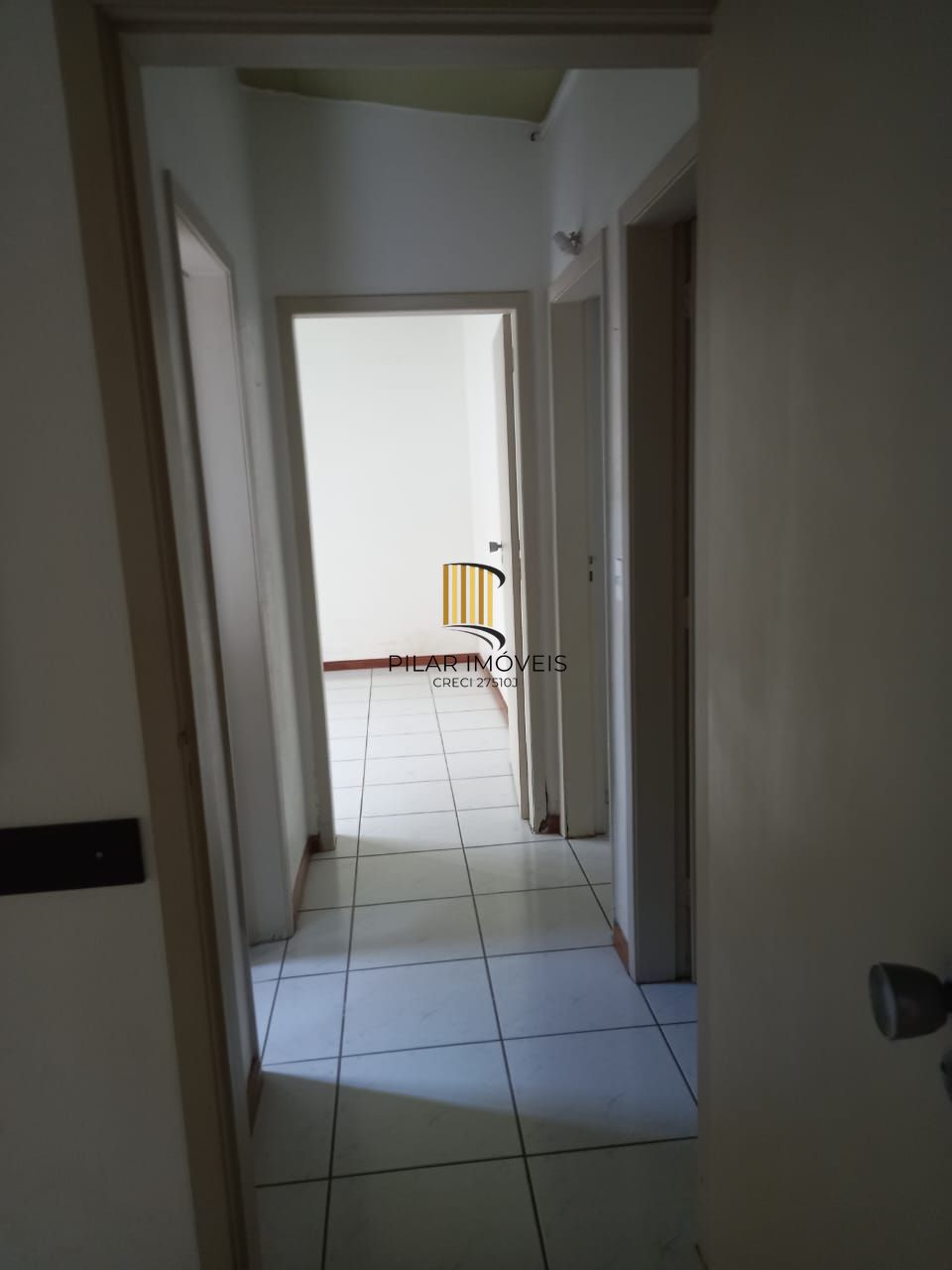 Casa à Venda no Sarandi com 3 Dormitórios, Suíte, 3 vagas Financiamento Bancário