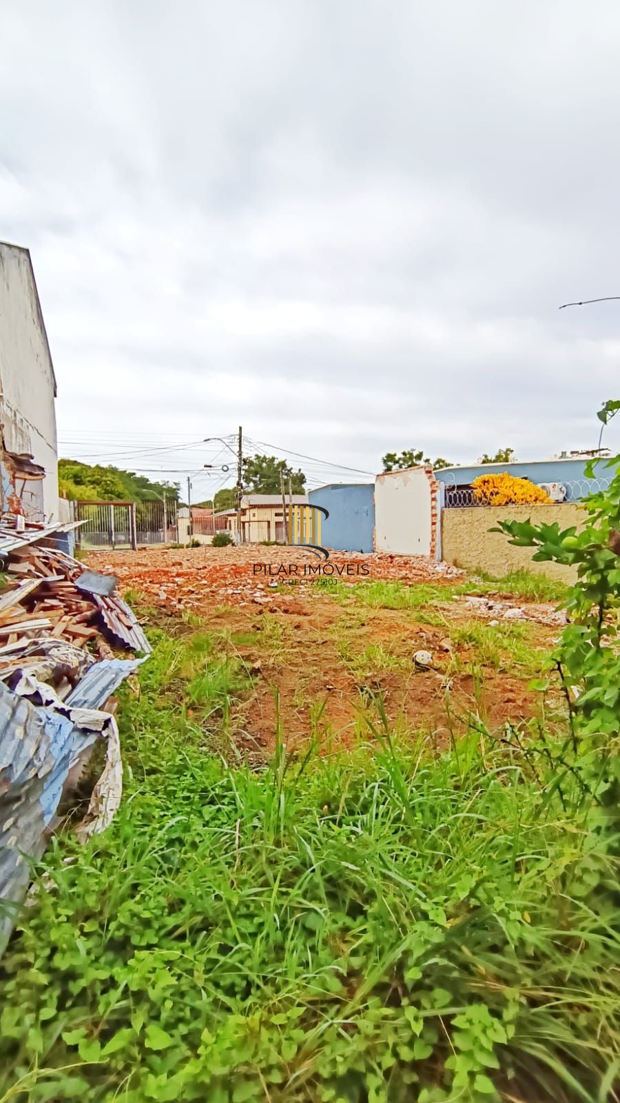 Terreno no bairro Jardim Sabará em Porto Alegre