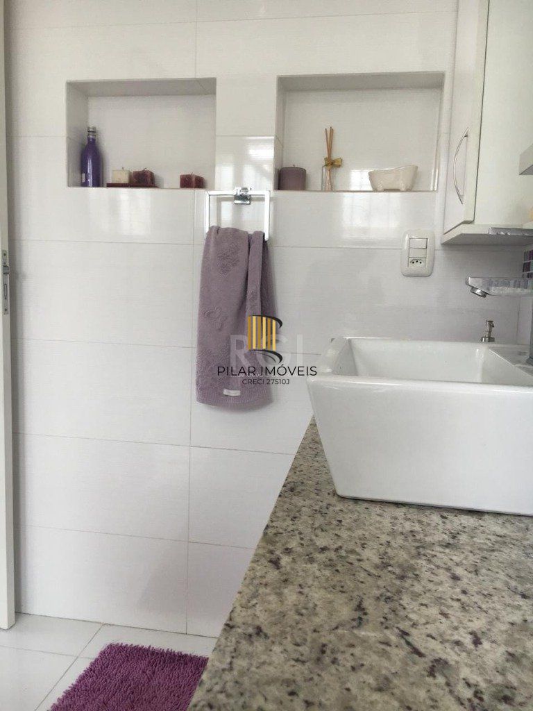 Casa para Venda - 248m², 5 dormitórios, sendo 1 suites, 3 vagas - Sarandi