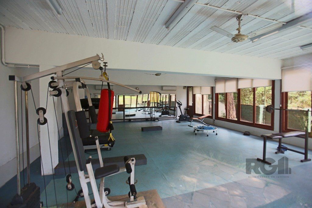 Casa de Condomínio 3 dormitórios no bairro Cristal