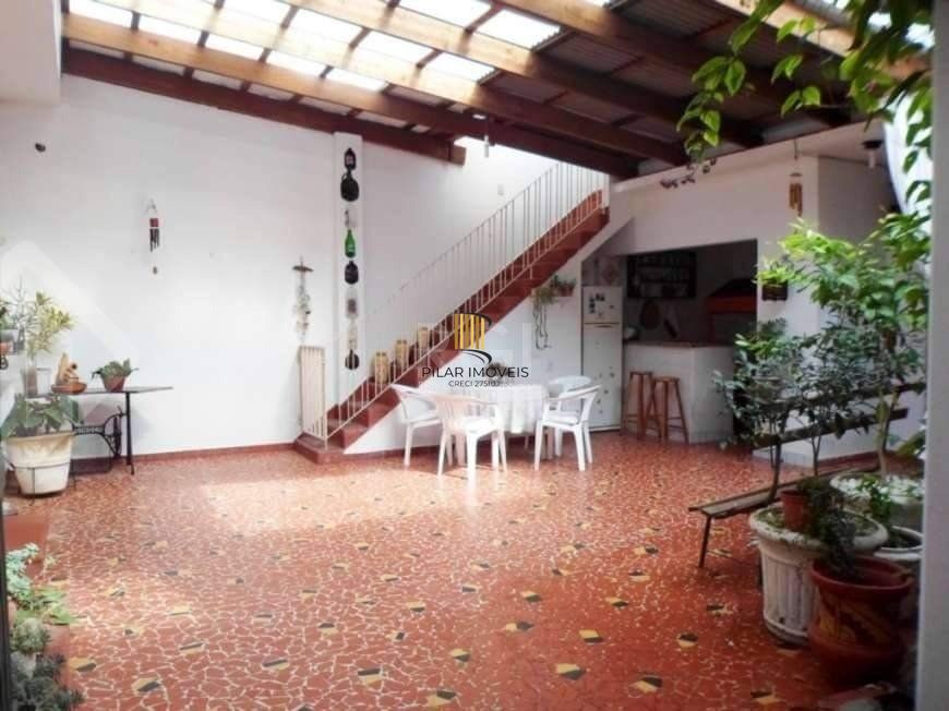 Casa para Venda - 150m², 3 dormitórios, 2 vagas - Santana