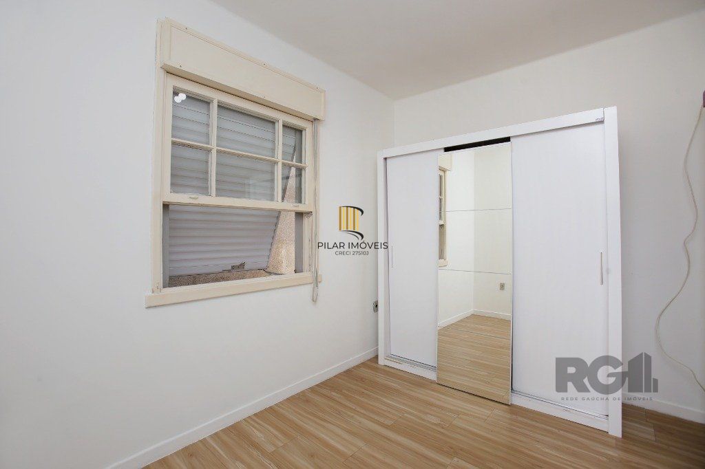 Apartamento de 02 dormitórios no Bairro Moinhos de Vento