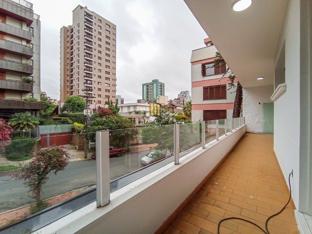 Casa Comercial de Luxo no Centro da Cidade - Oportunidade Única!