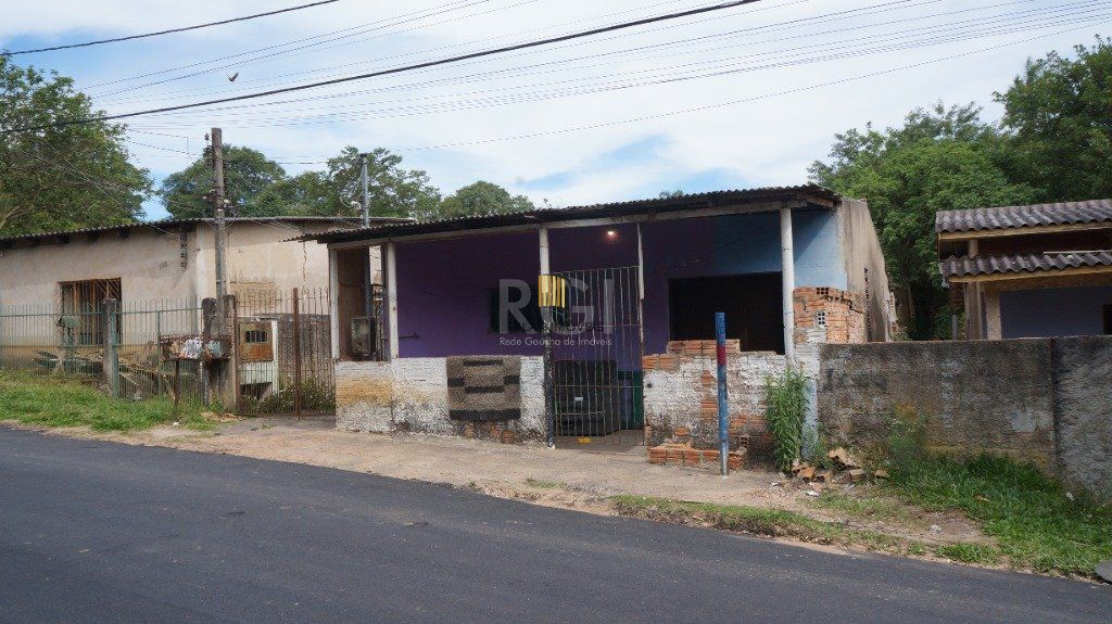 Casa para Venda - TERRENO 686 m2 - Lomba do Pinheiro
