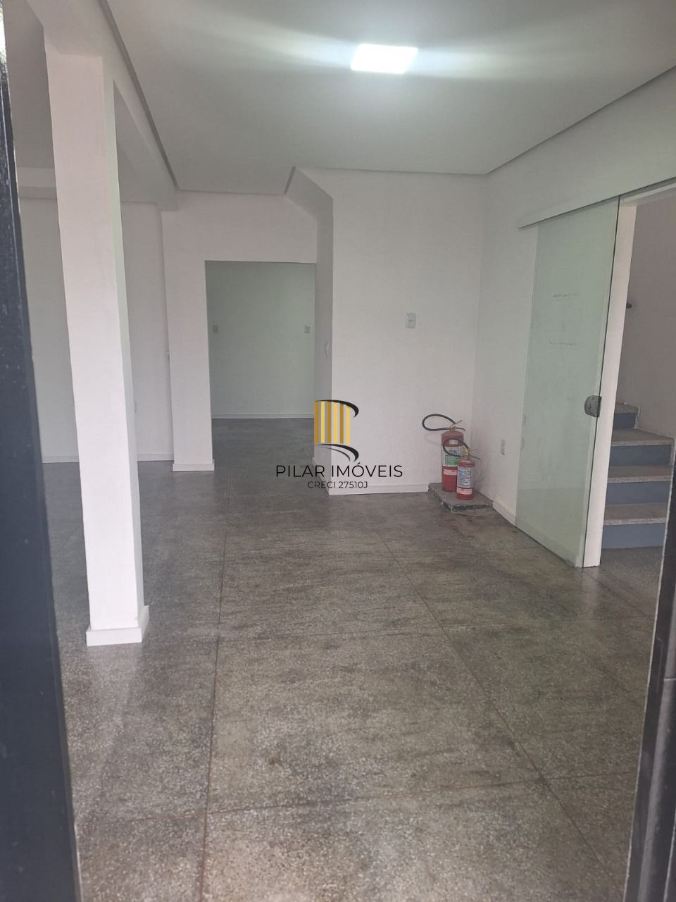 Casa Comercial 7 dormitórios no bairro Azenha