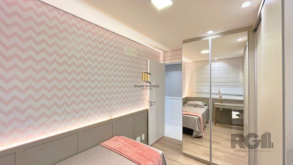Apartamento 3 dormitórios no bairro Menino Deus