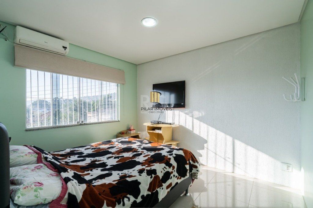 Casa para Venda - 259m², 4 dormitórios, sendo 1 suites, 4 vagas - Coronel Aparício Borges