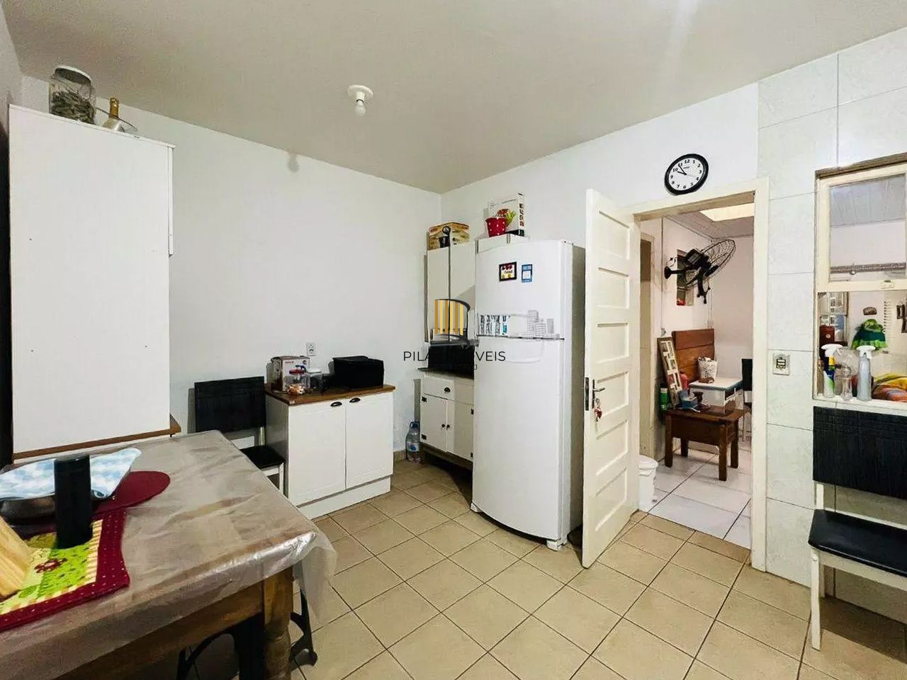 Casa com churrasqueira / Piscina