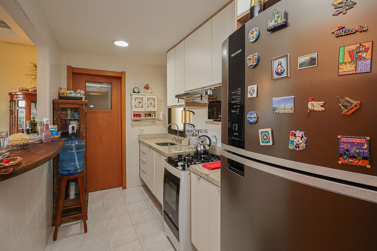 Apartamento 03 quartos de frente com sacada e com garagem