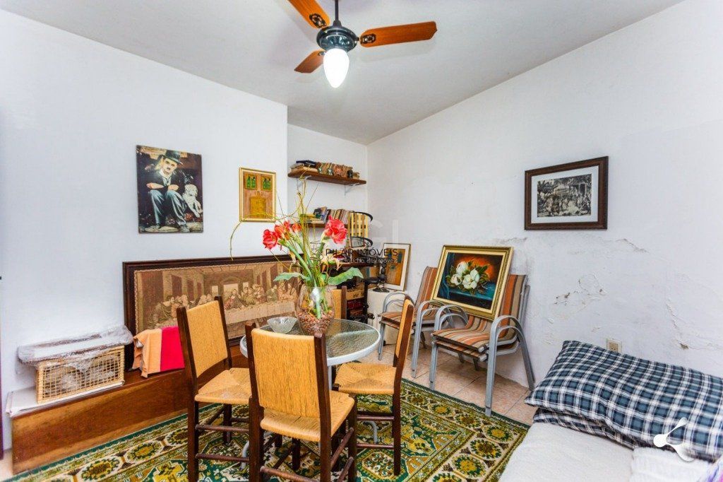 Casa para Venda - 231.27m², 3 dormitórios, sendo 1 suites, 3 vagas - Cristal