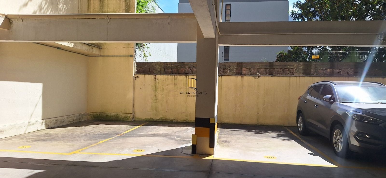 Apartamento 01 dormitório com garagem no Mont Serrat