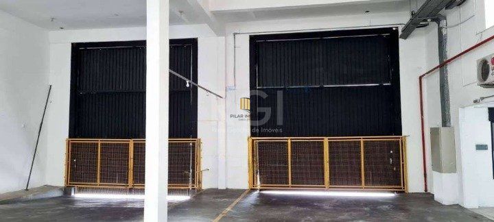Prédio Comercial no bairro Floresta