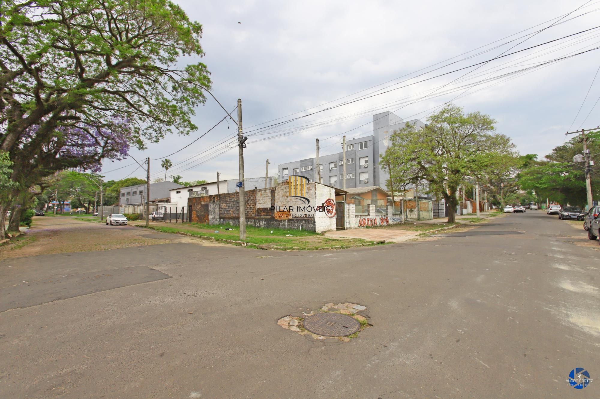 Oportunidade ! Terreno de esquina com 259,04 m2 , próximo a Bento Gonçalves, Carrefour e Igreja São Jorge