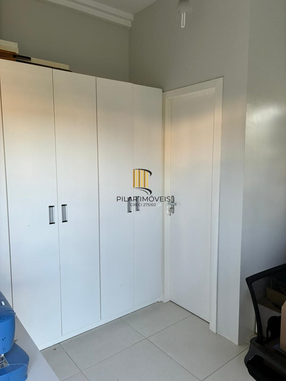 casa 4 dormitórios. 1 suite e demais peças