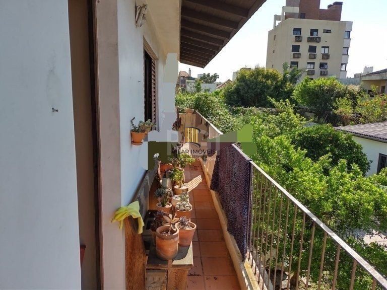 Casa para Venda - 181m², 4 dormitórios, 1 vaga - Rio Branco