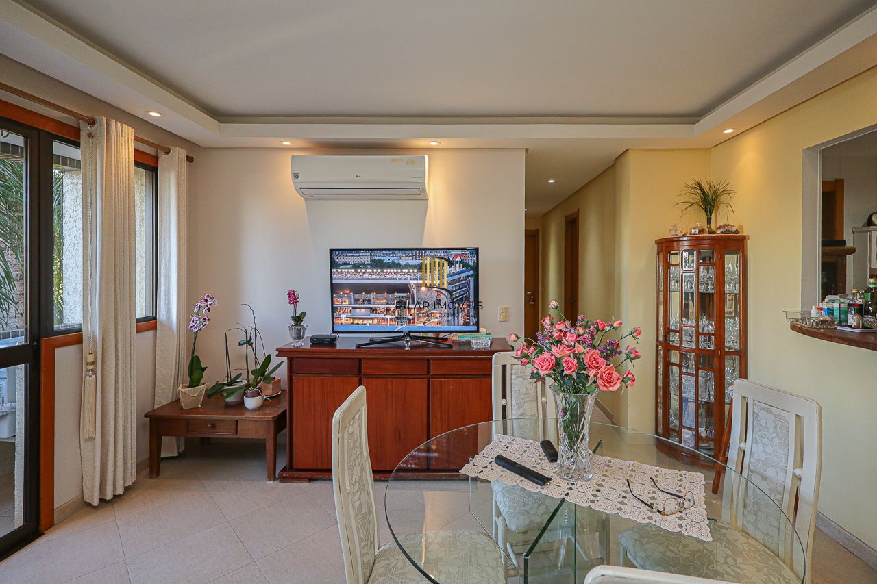 Apartamento 03 quartos de frente com sacada e com garagem