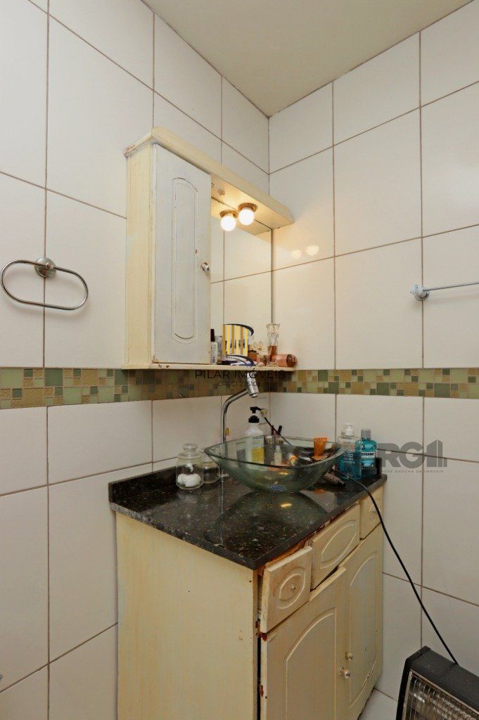 Apartamento 2 dormitórios no bairro Menino Deus